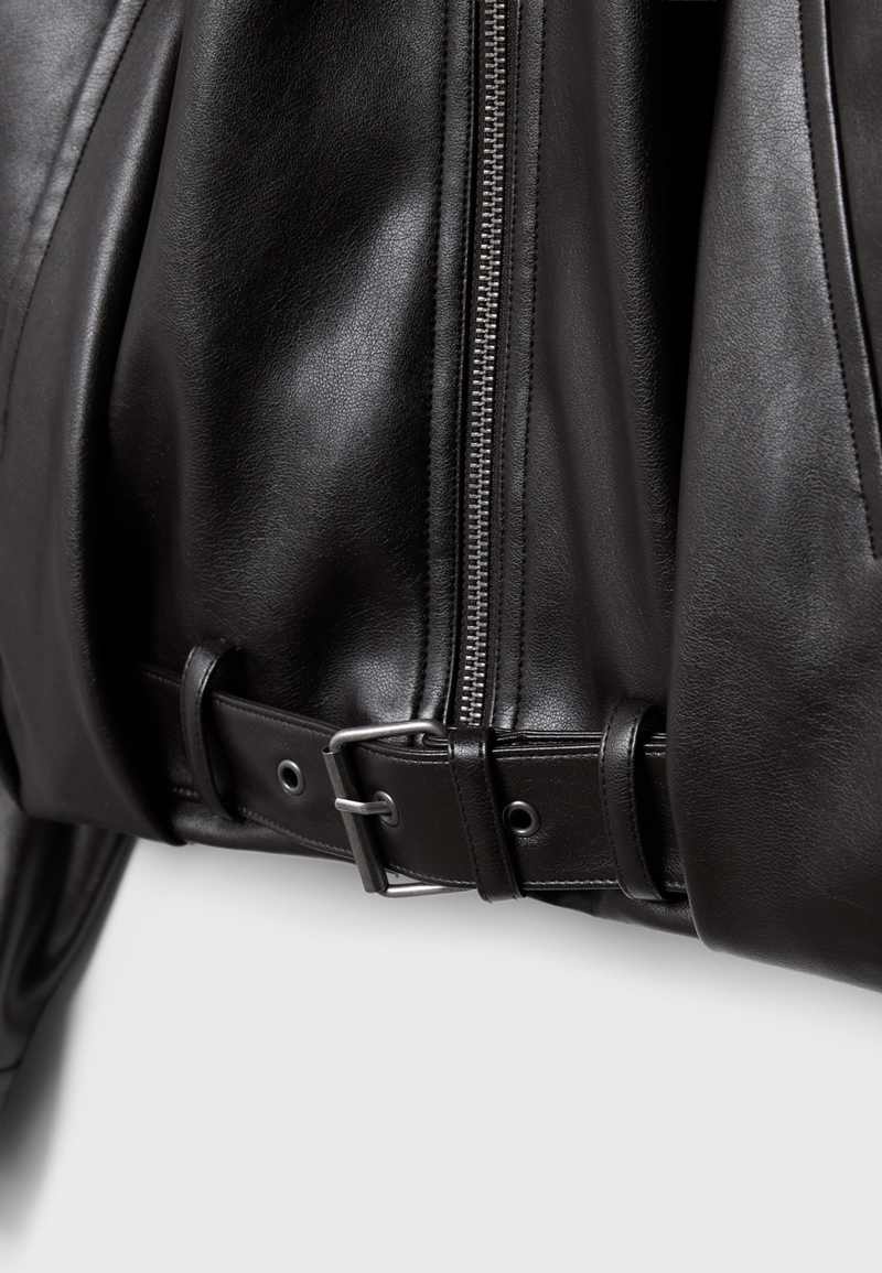 Куртка-баллон с поясом из искусственной кожи