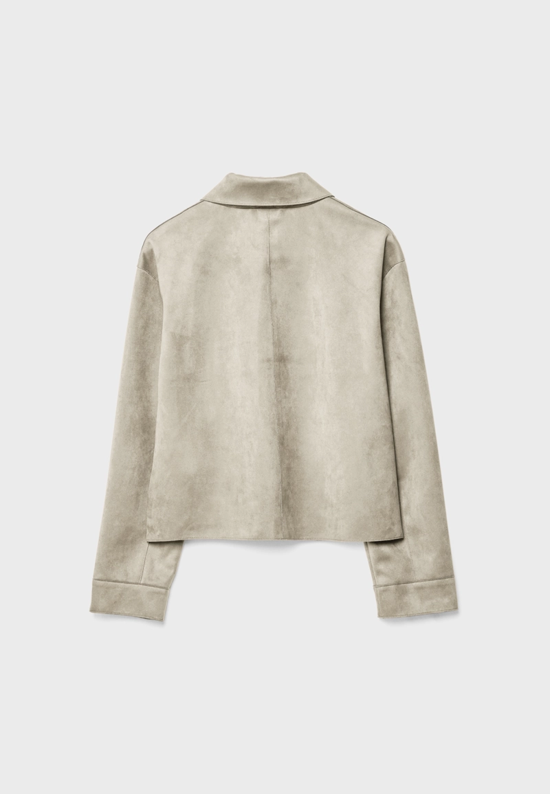 Куртка с карманами из искусственной замши