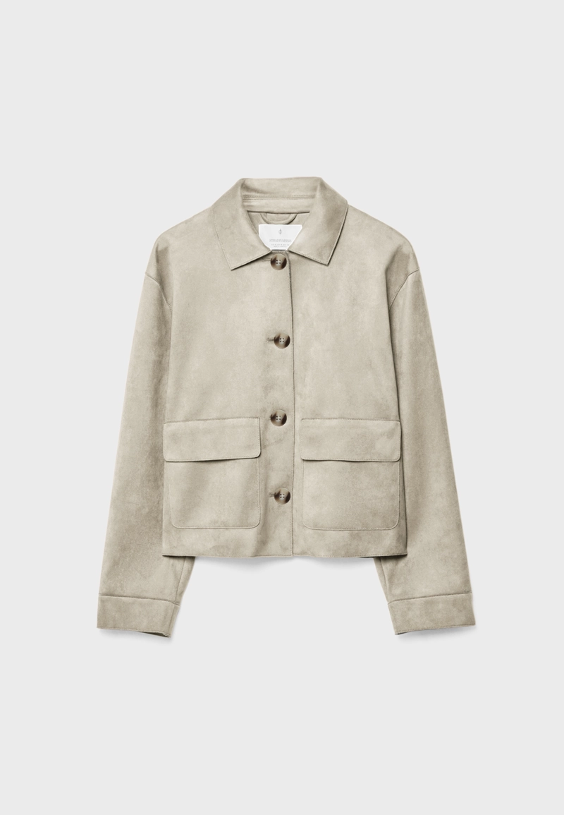 Куртка с карманами из искусственной замши