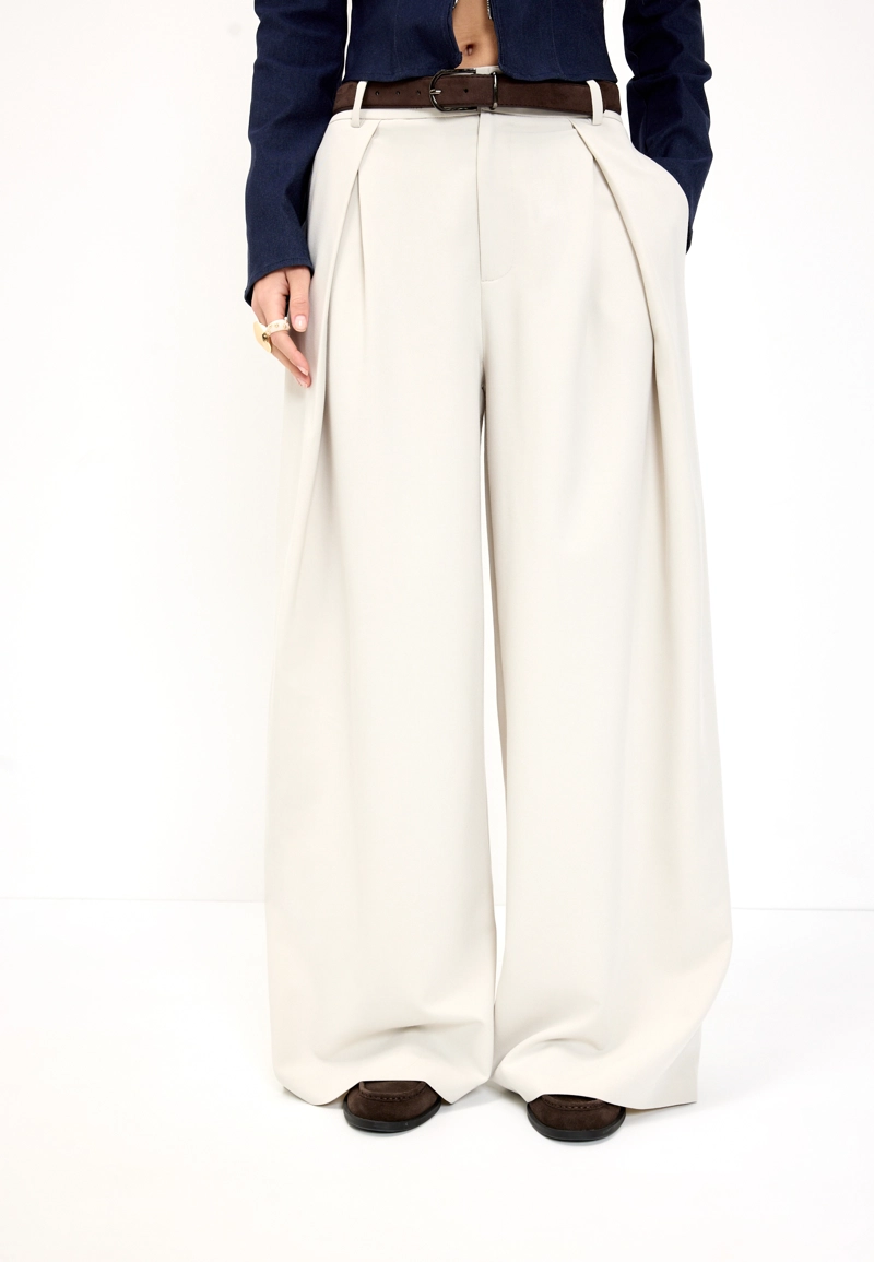 Брюки с макси-защипами и поясом