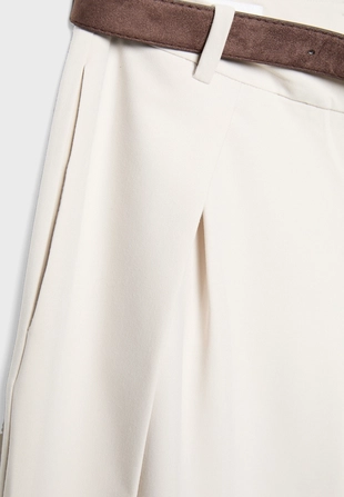 Брюки с макси-защипами и поясом- Заказать в России