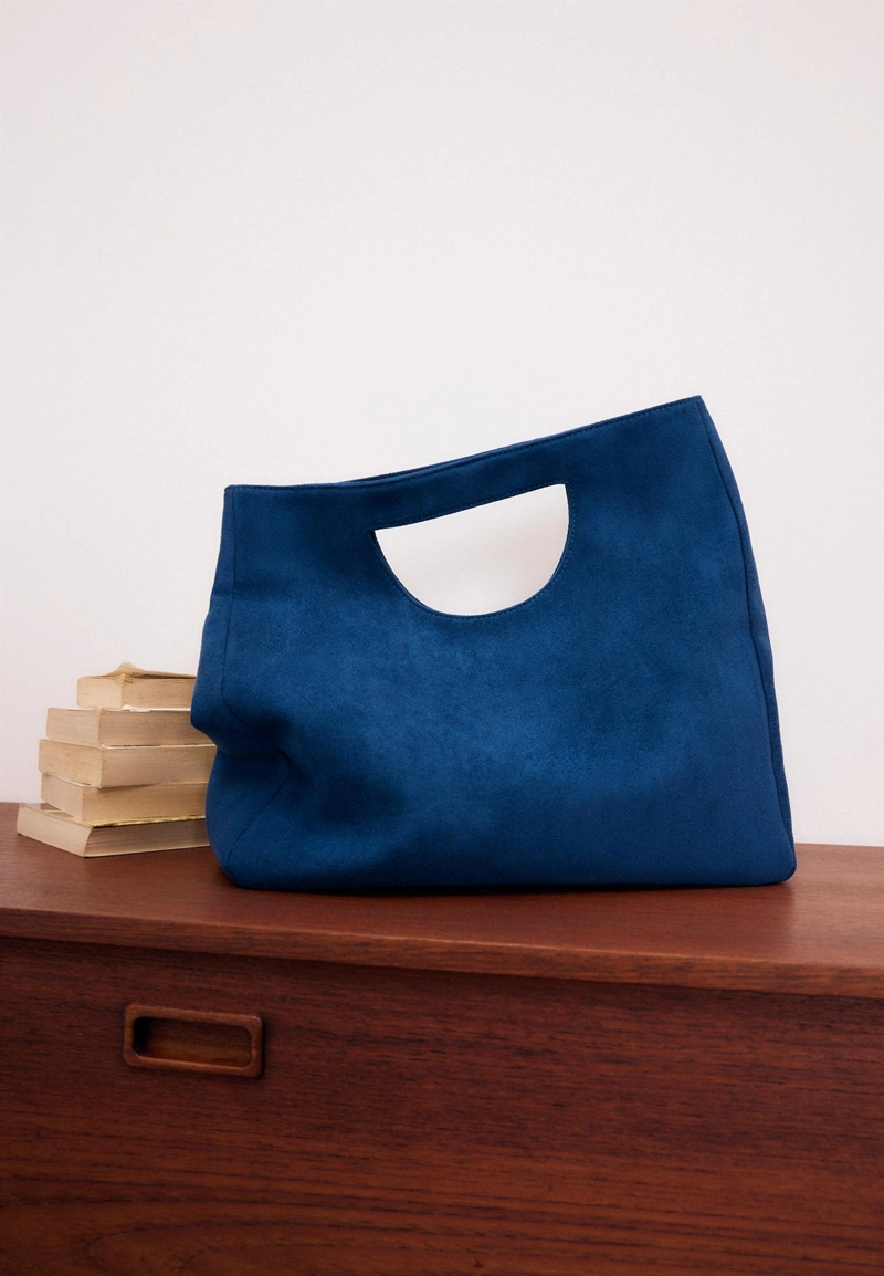 Квадратная сумка через плечо