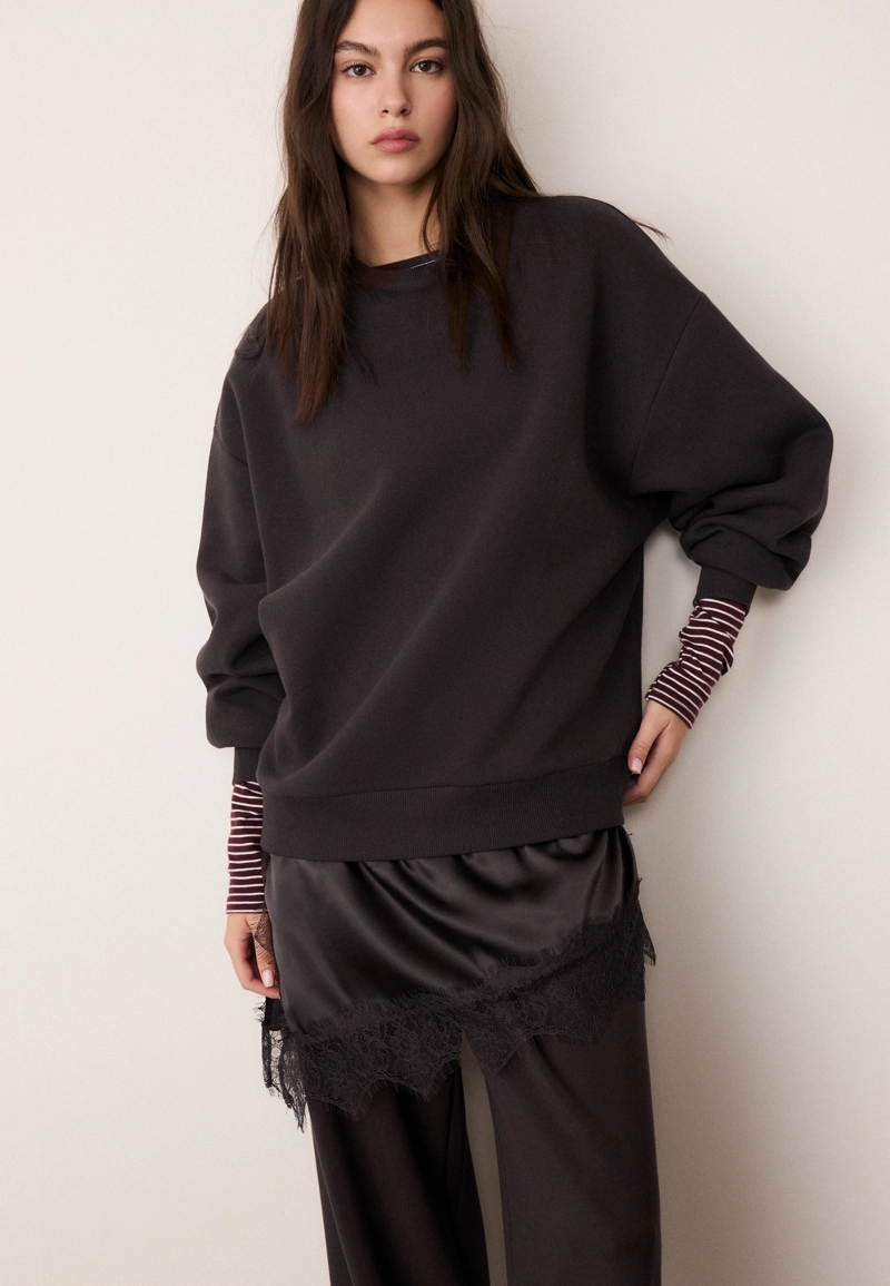 Толстовка с сатиновым подолом