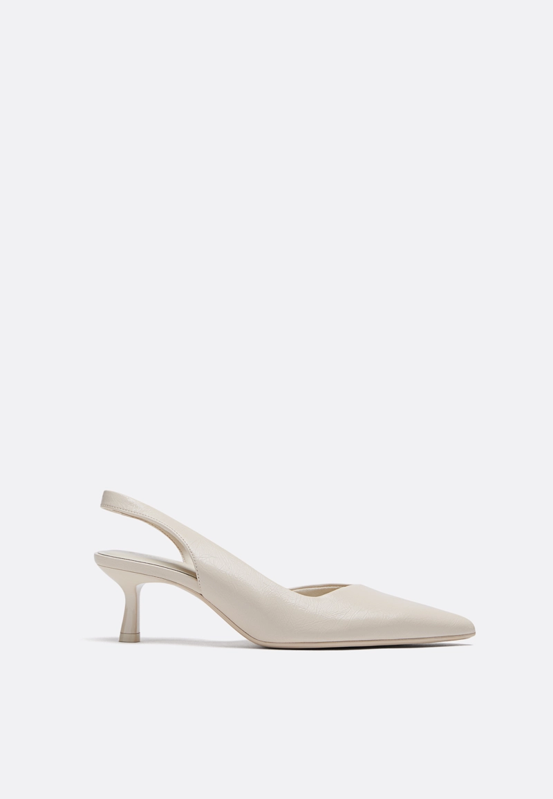 Классические туфли на каблуке