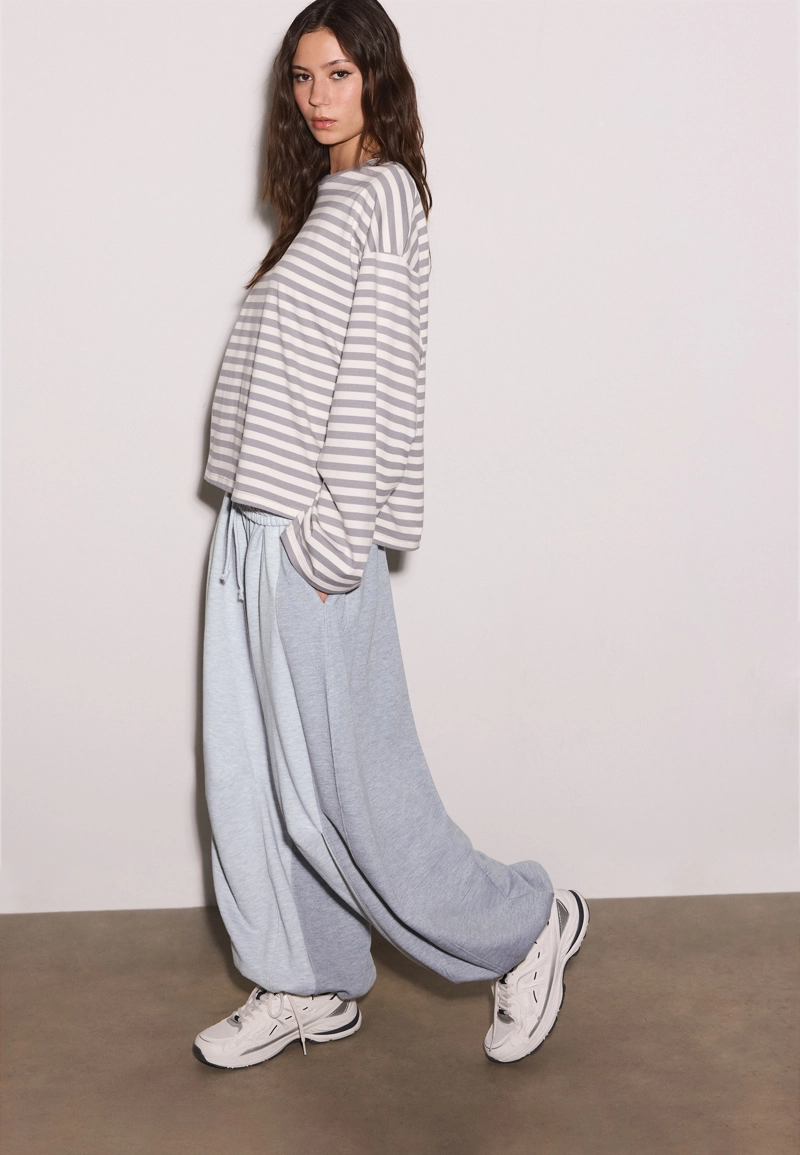 Брюки-джоггеры шароварного кроя со стопперами