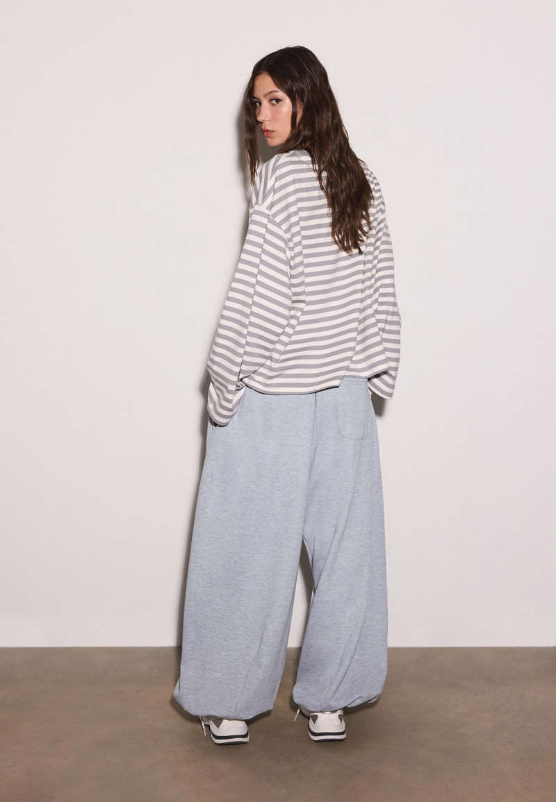 Брюки-джоггеры шароварного кроя со стопперами