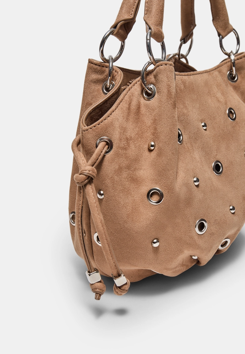 Круглая сумка с плечевым ремнем и люверсами