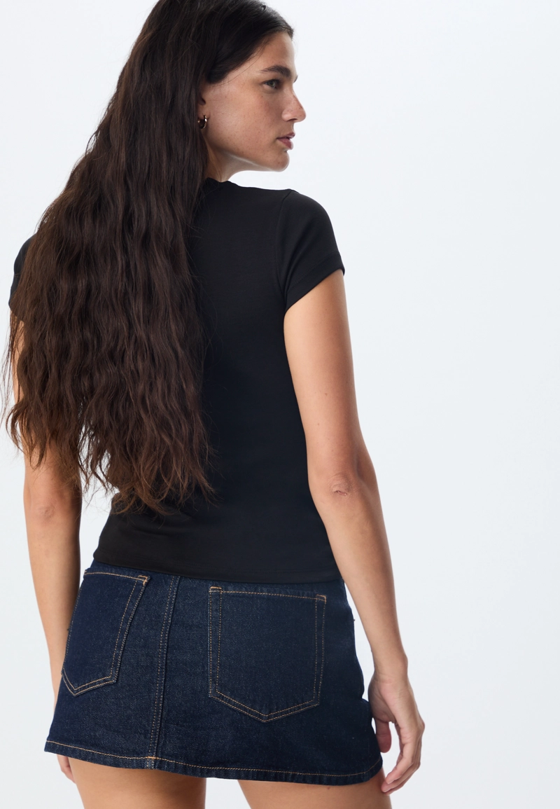 Облегающая футболка с текстом