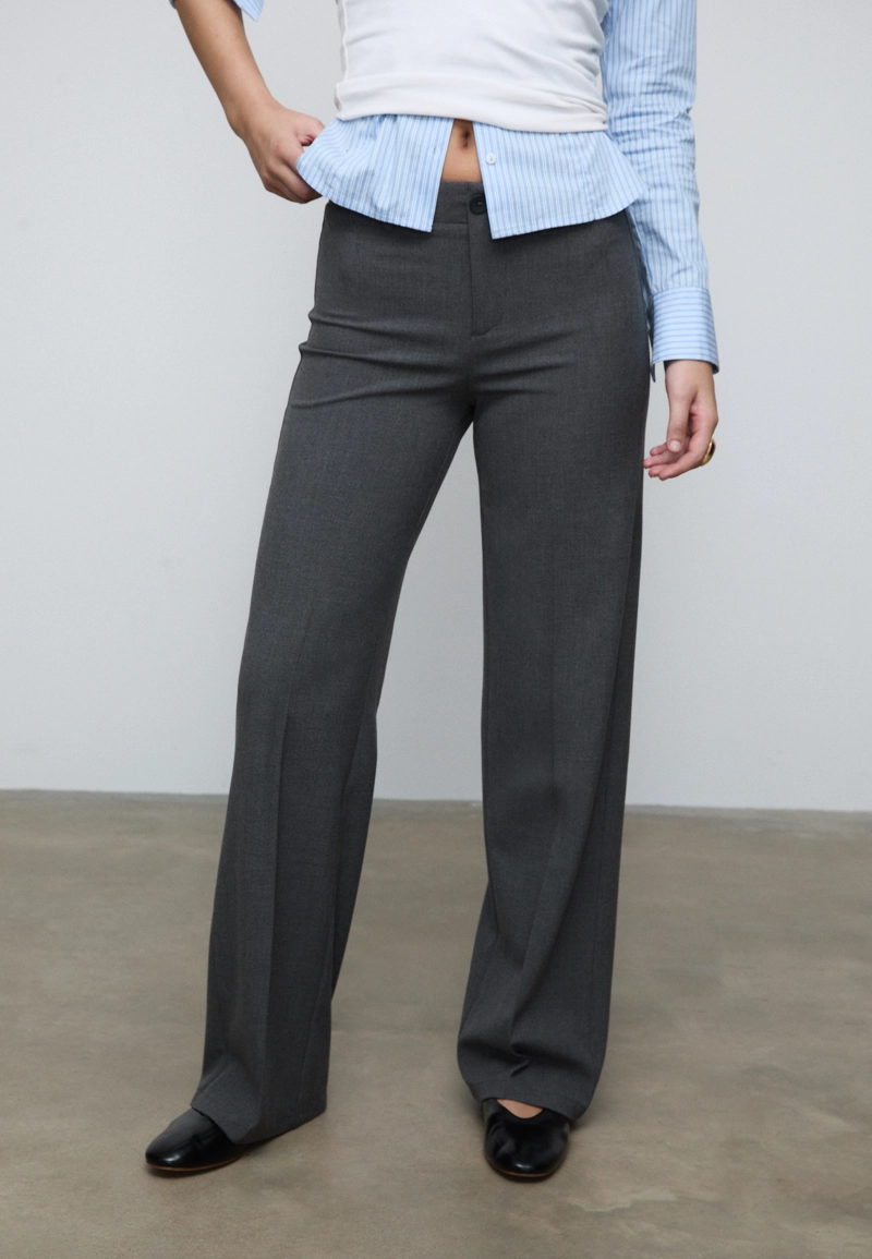 Зауженные прямые брюки