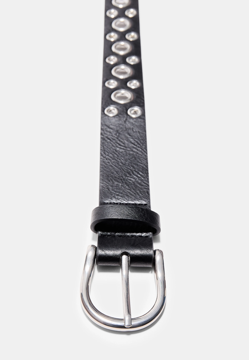 Ремень с люверсами