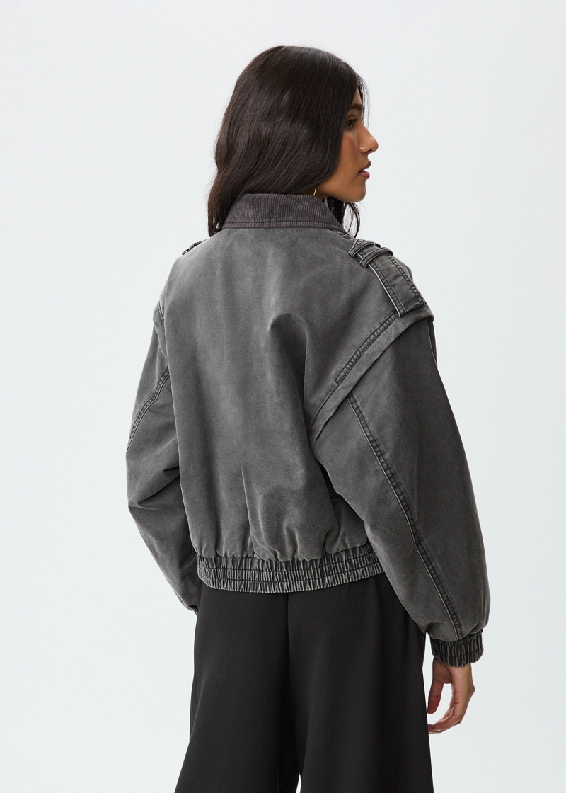 Укороченная куртка с эффектом потертости