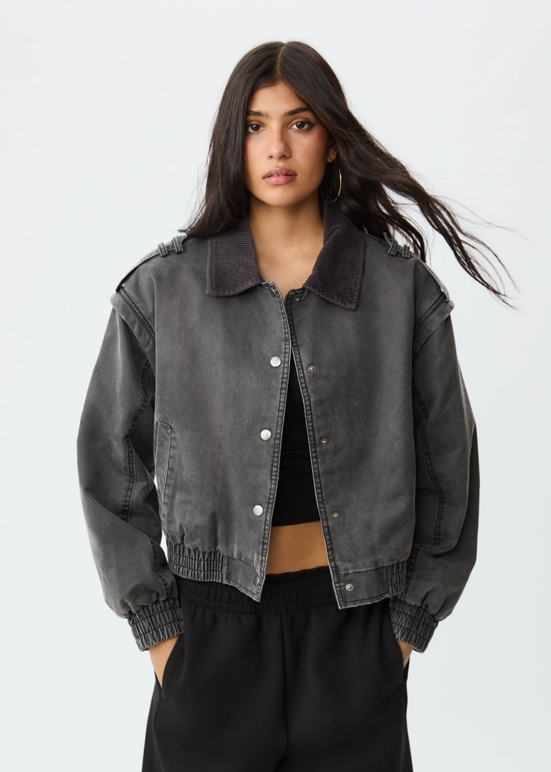 Укороченная куртка с эффектом потертости