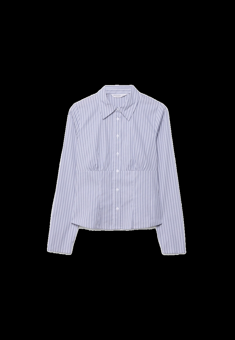 Приталенная рубашка с декоративным швом под грудью