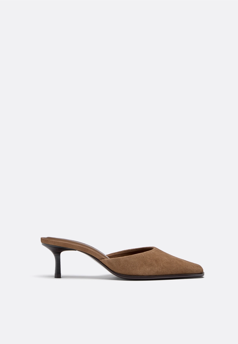 Кожаные туфли-мюли на каблуке