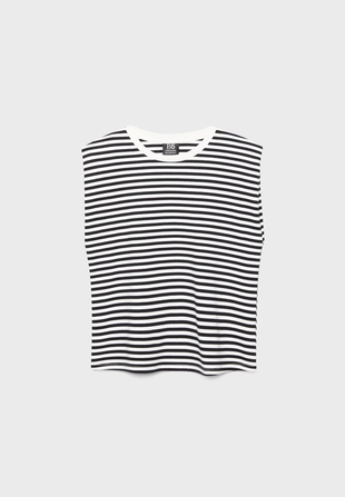 Базовая футболка в полоску с подплечниками- Заказать в России