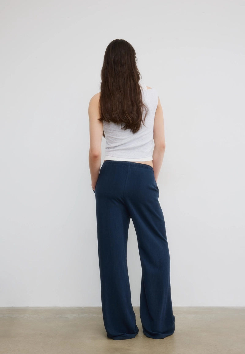 Прямые брюки под льняной