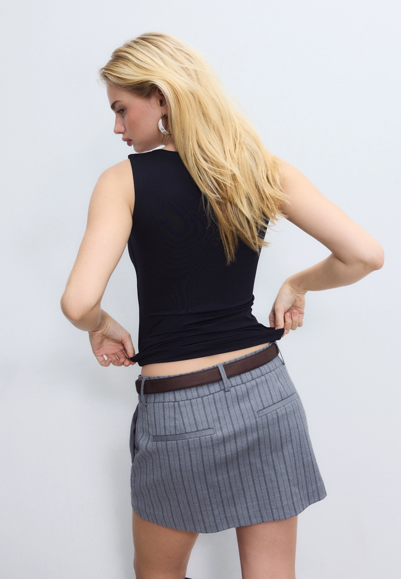 Майка из полиамида с широкими бретелями