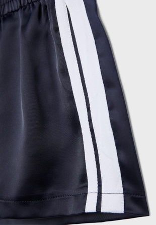 Мини-шорты с глянцевым блеском- Заказать в России