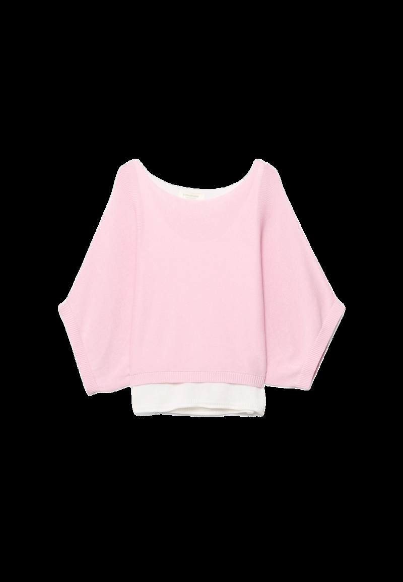 Свитер с вырезом-лодочкой и наложением