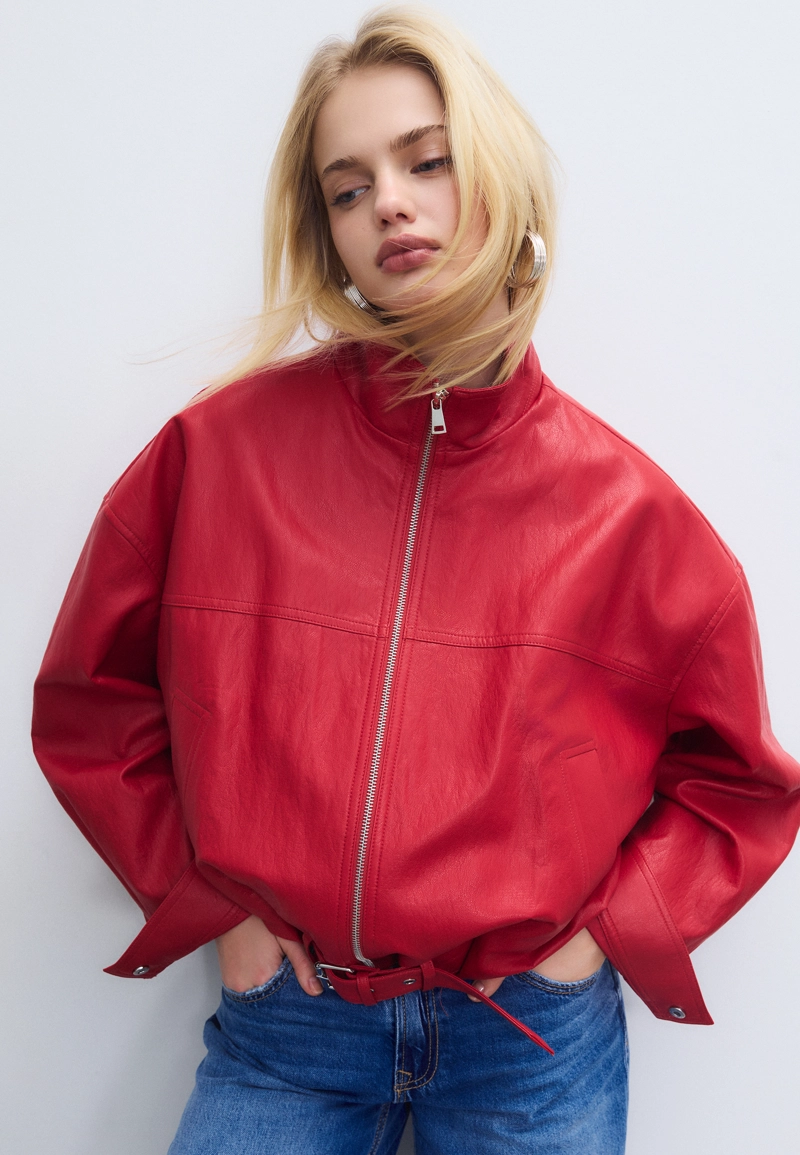 Куртка-баллон с поясом из искусственной кожи