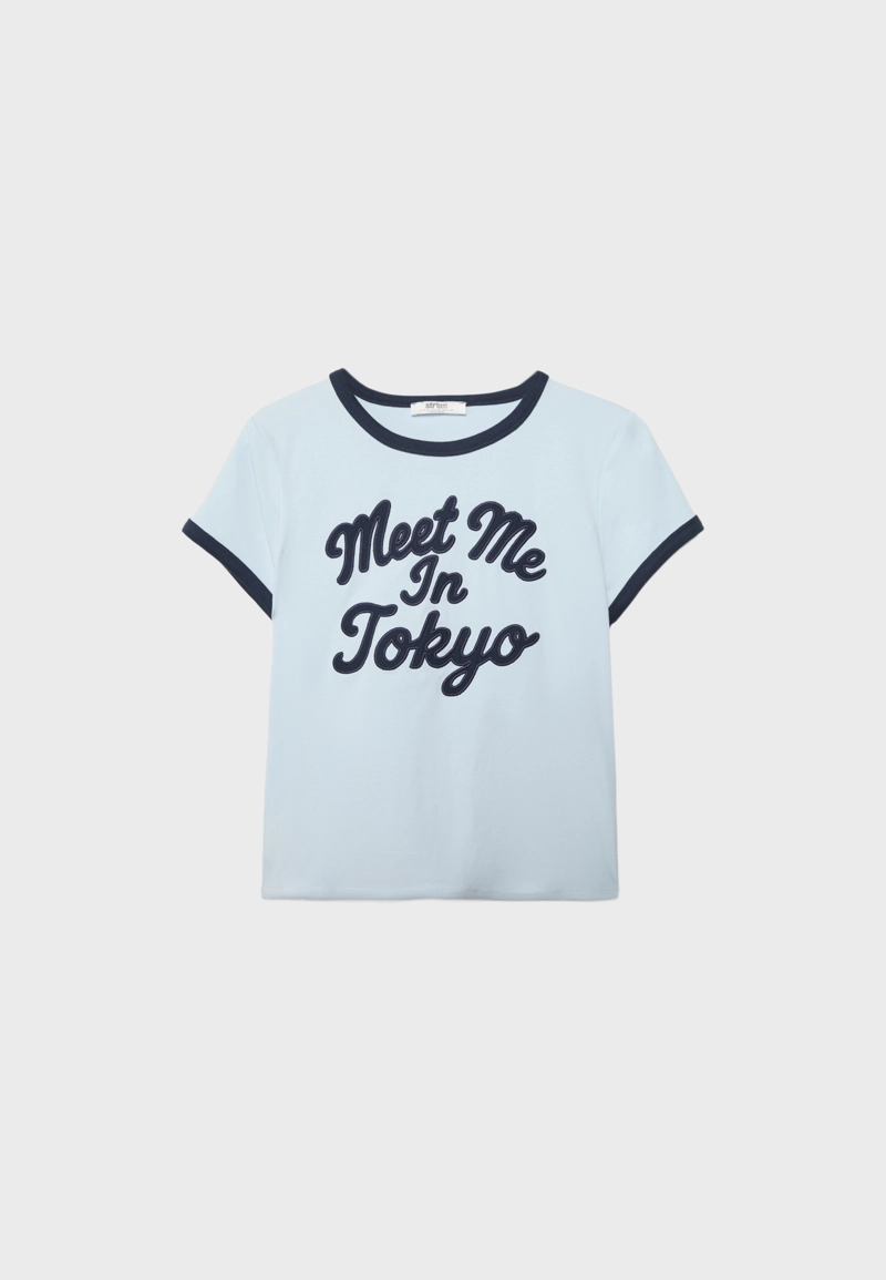 Футболка с короткими рукавами, контрастной отделкой и принтом