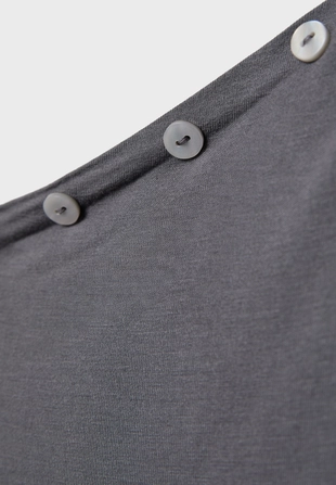 Асимметричная футболка на пуговицах- Заказать в России