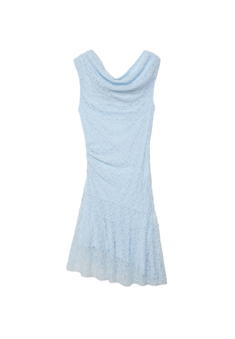 Асимметричное кружевное платье