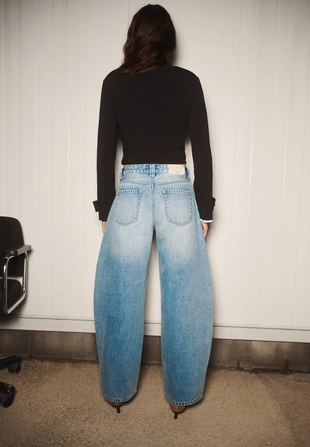 Джинсы BARREL FIT- Заказать в России