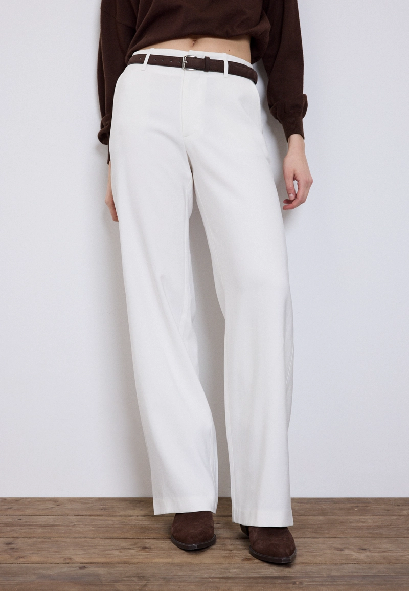 Прямые струящиеся брюки с поясом