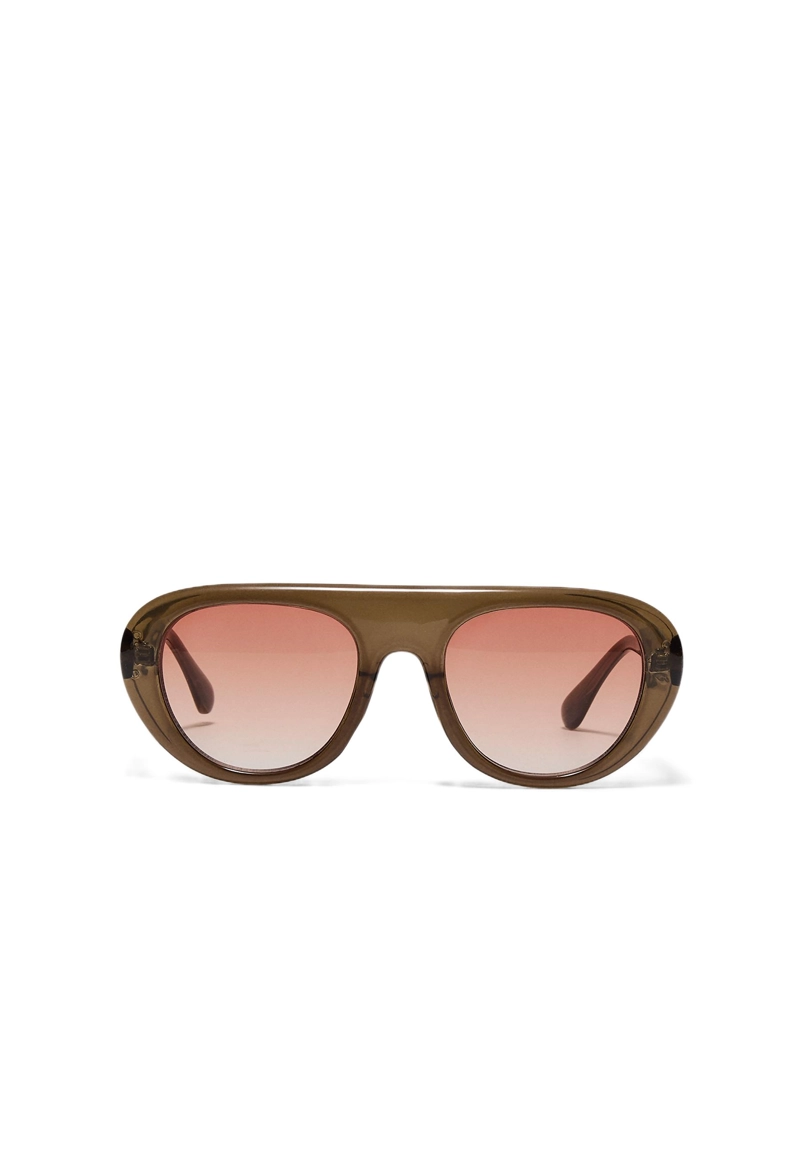 Круглые очки в пластиковой оправе