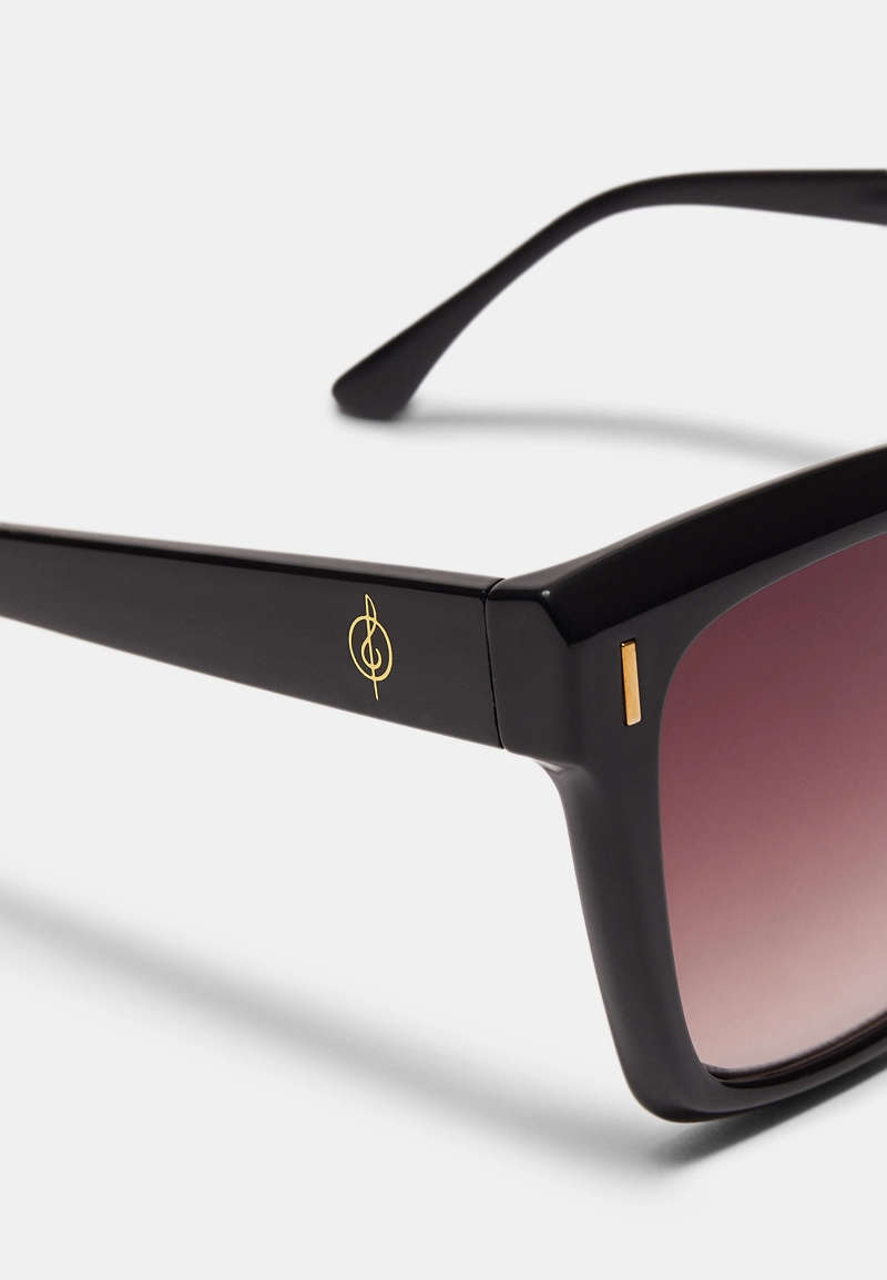 Квадратные очки «кошачий глаз» в пластиковой оправе