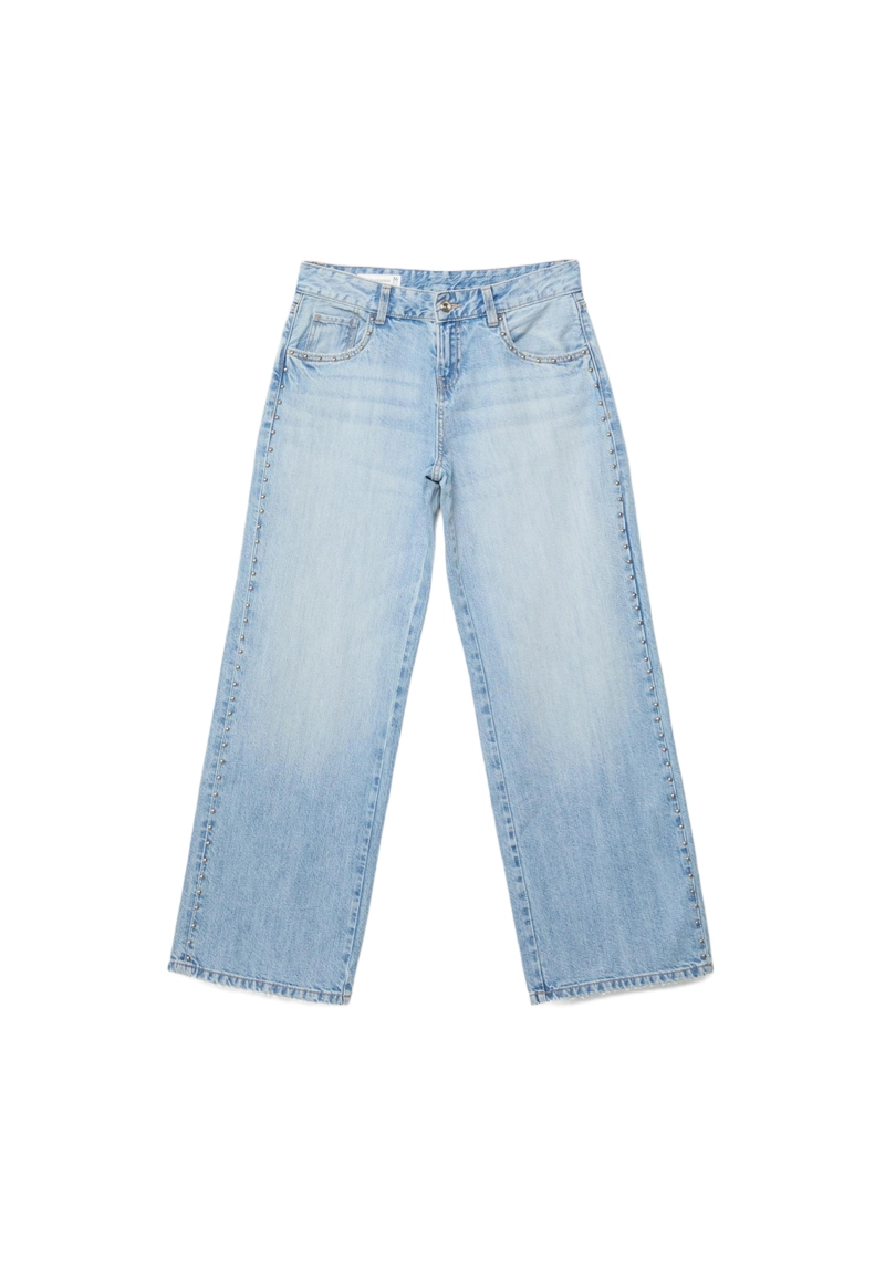 Джинсы свободного кроя с заклепками