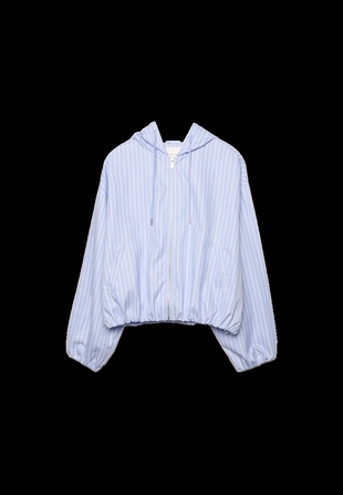 Базовая нейлоновая куртка в полоску с капюшоном- Заказать в России