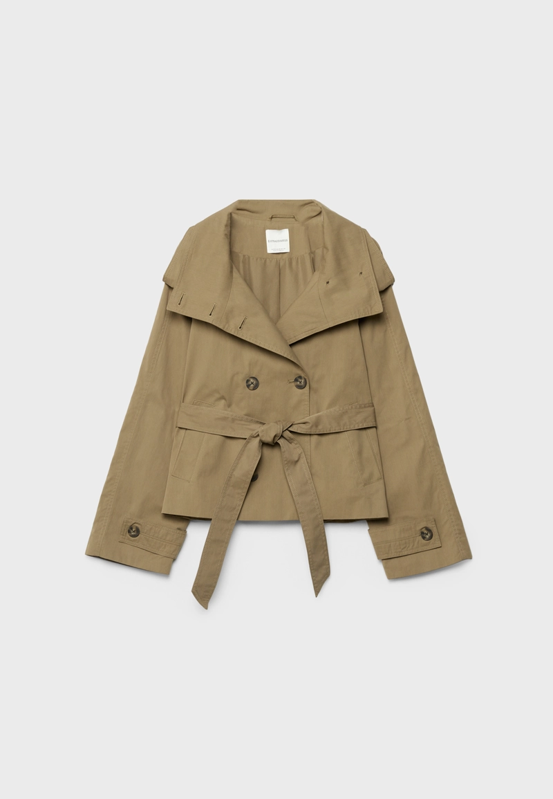 Тренч с высоким воротом и поясом