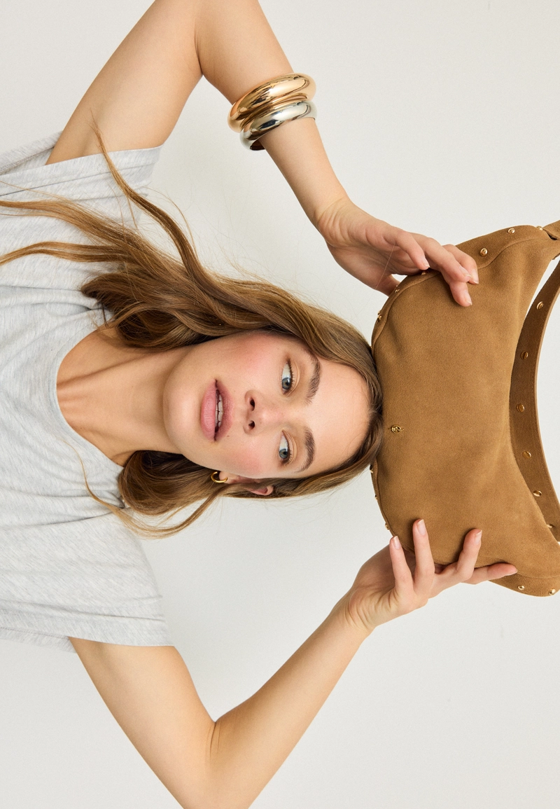 Сумка на плечо с заклепками, 100% кожа