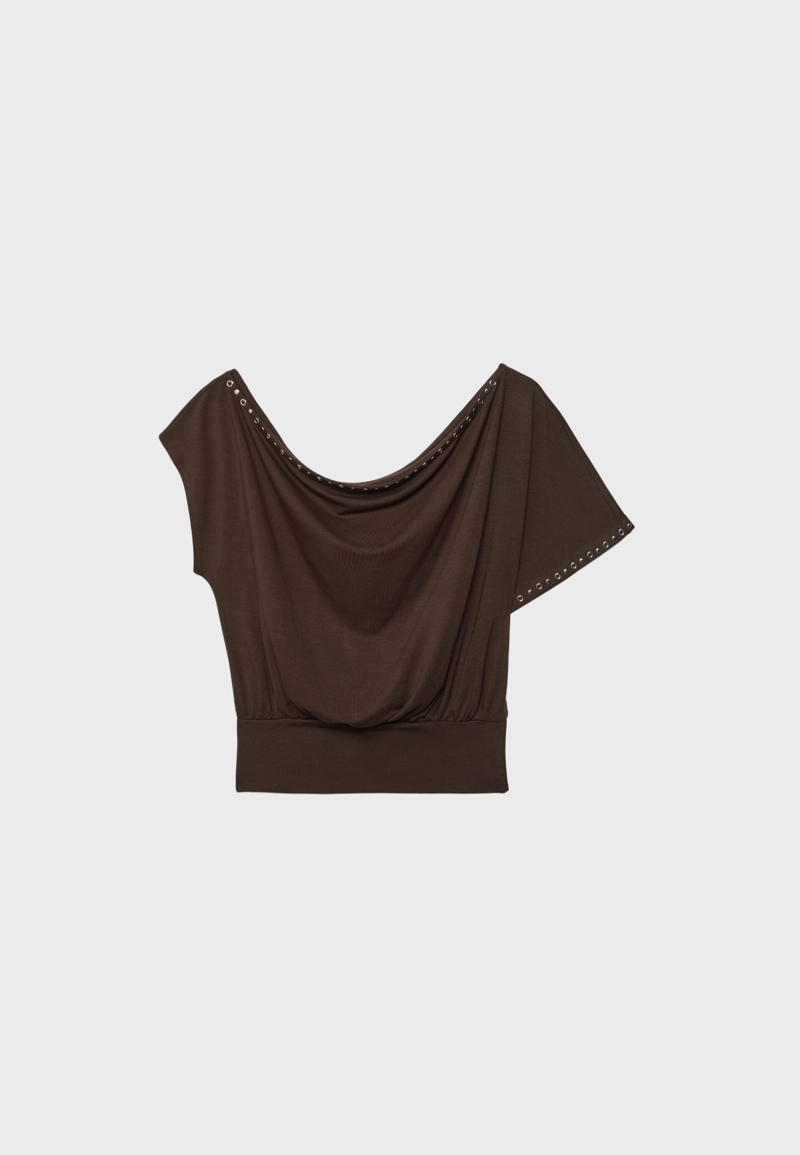 Асимметричная футболка с заклепками