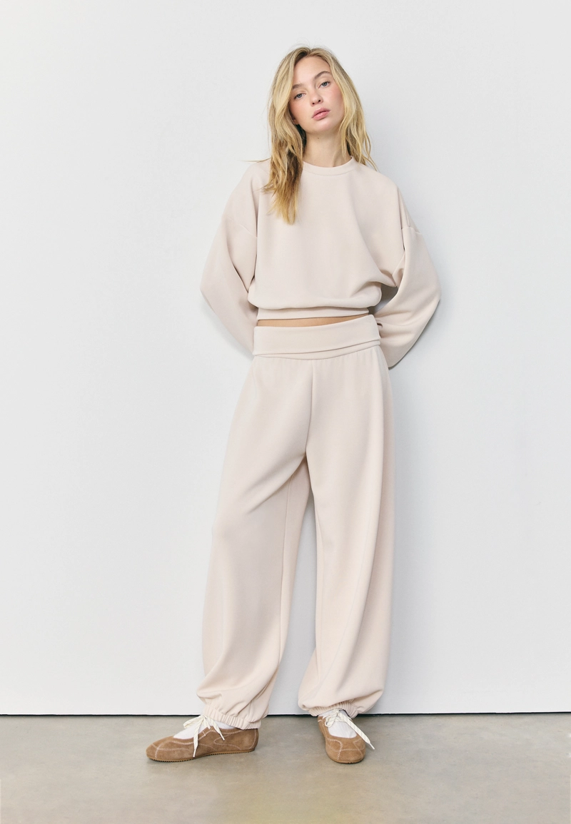 Толстовка с рукавами «летучая мышь» и мягкой на ощупь тканью