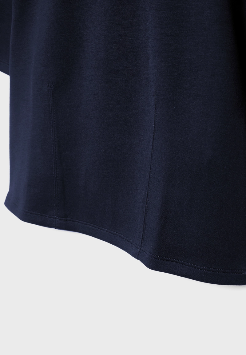 Футболка с короткими рукавами и мягкой на ощупь тканью