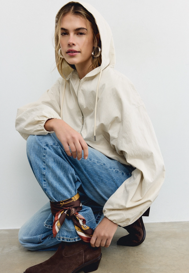 Базовая куртка из нейлона с капюшоном