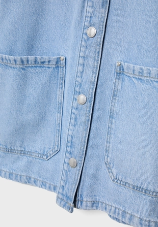 Джинсовая куртка с карманами- Заказать в России