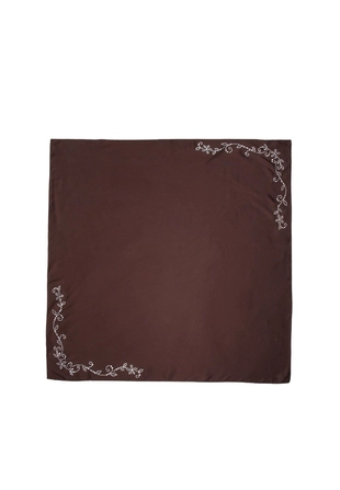 Платок с декоративными элементами- Заказать в России