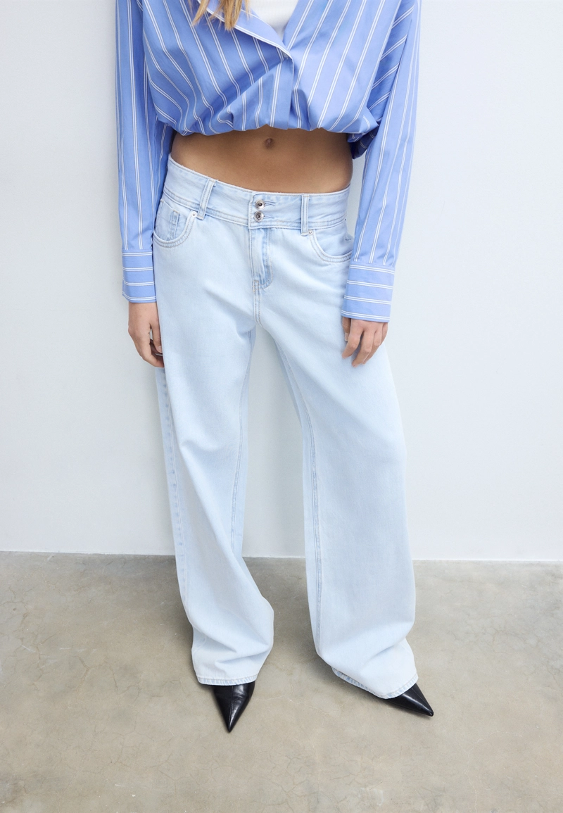 Джинсы с низкой посадкой на двух пуговицах