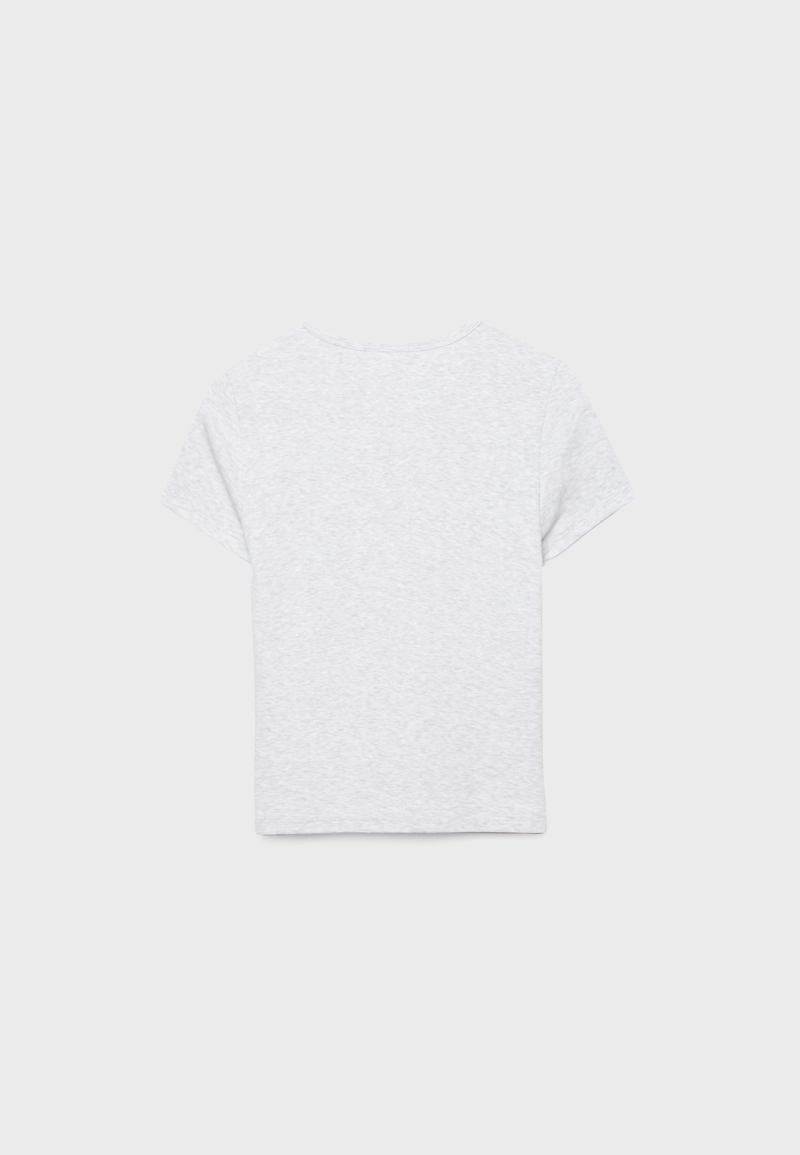 Базовая футболка зауженного кроя