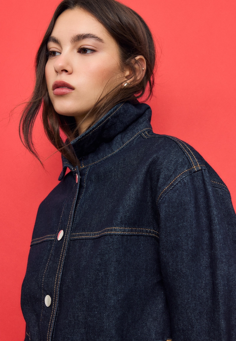 Джинсовая куртка с карманами