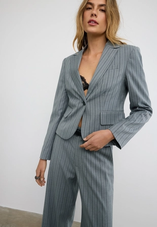 Укороченный пиджак в полоску- Заказать в России