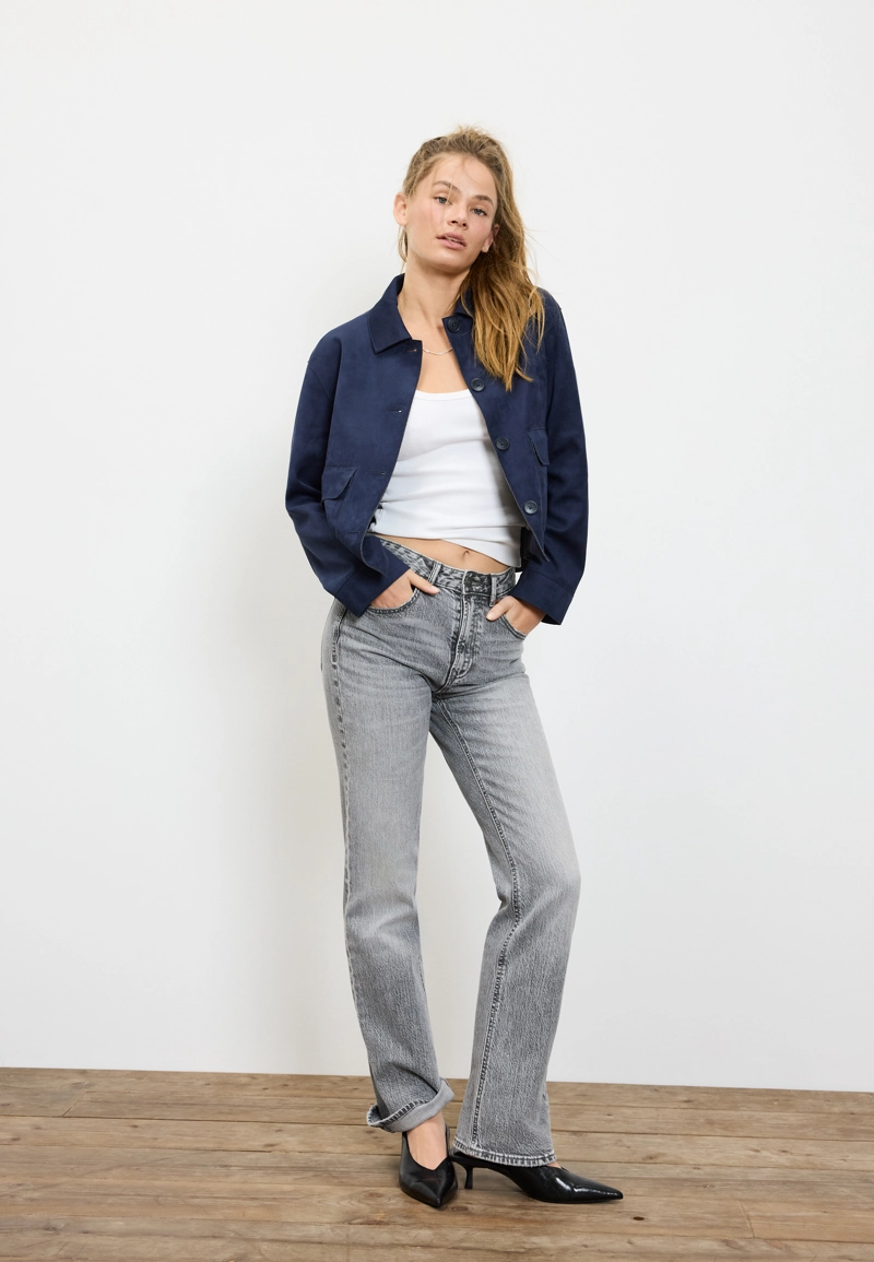 Куртка с карманами из искусственной замши