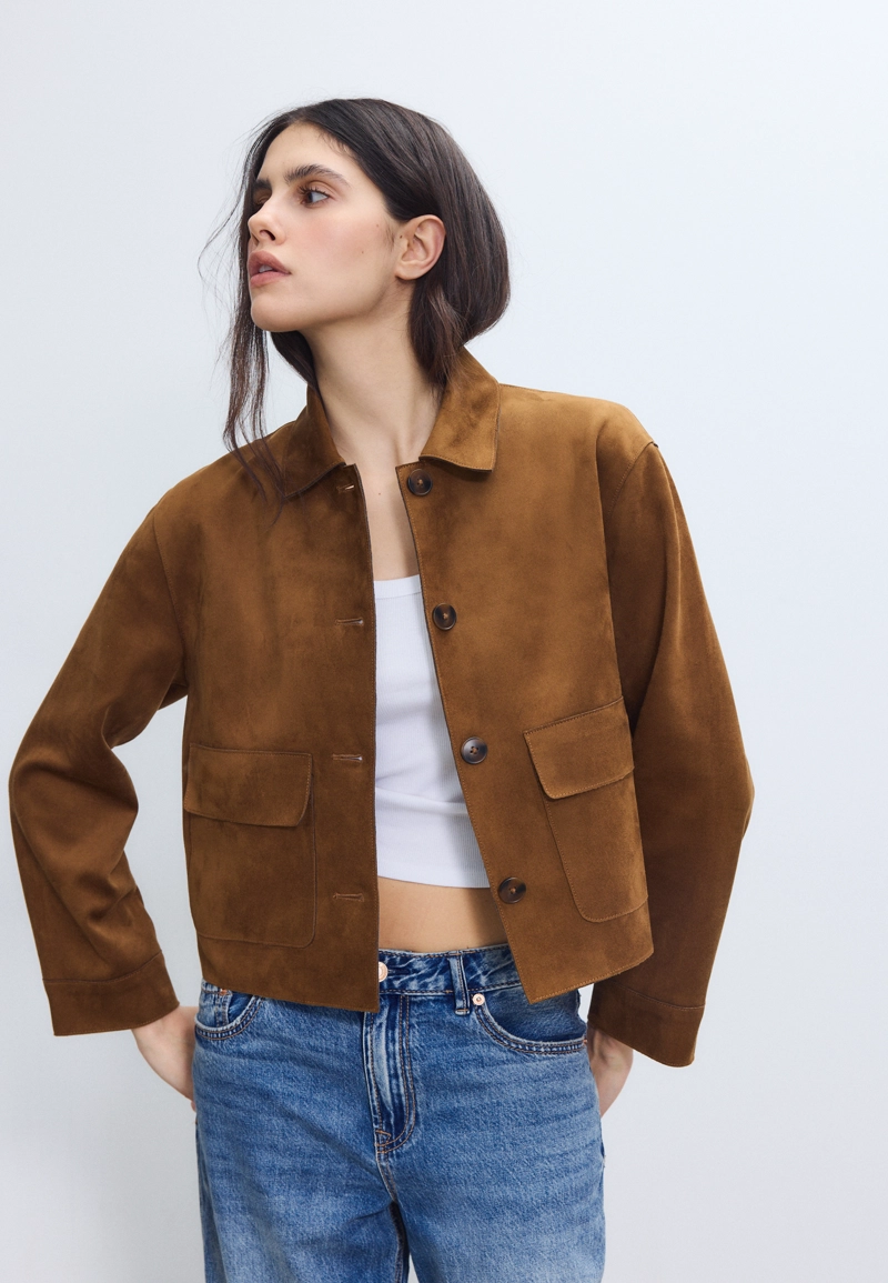 Куртка с карманами из искусственной замши