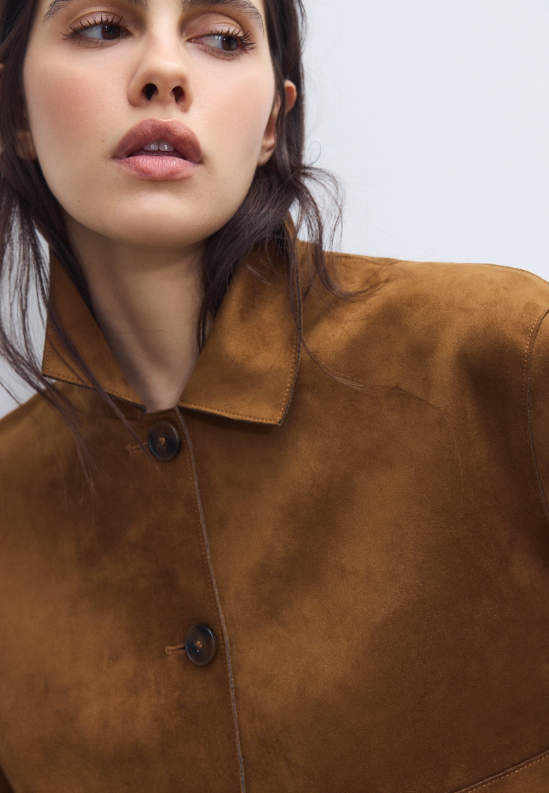 Куртка с карманами из искусственной замши