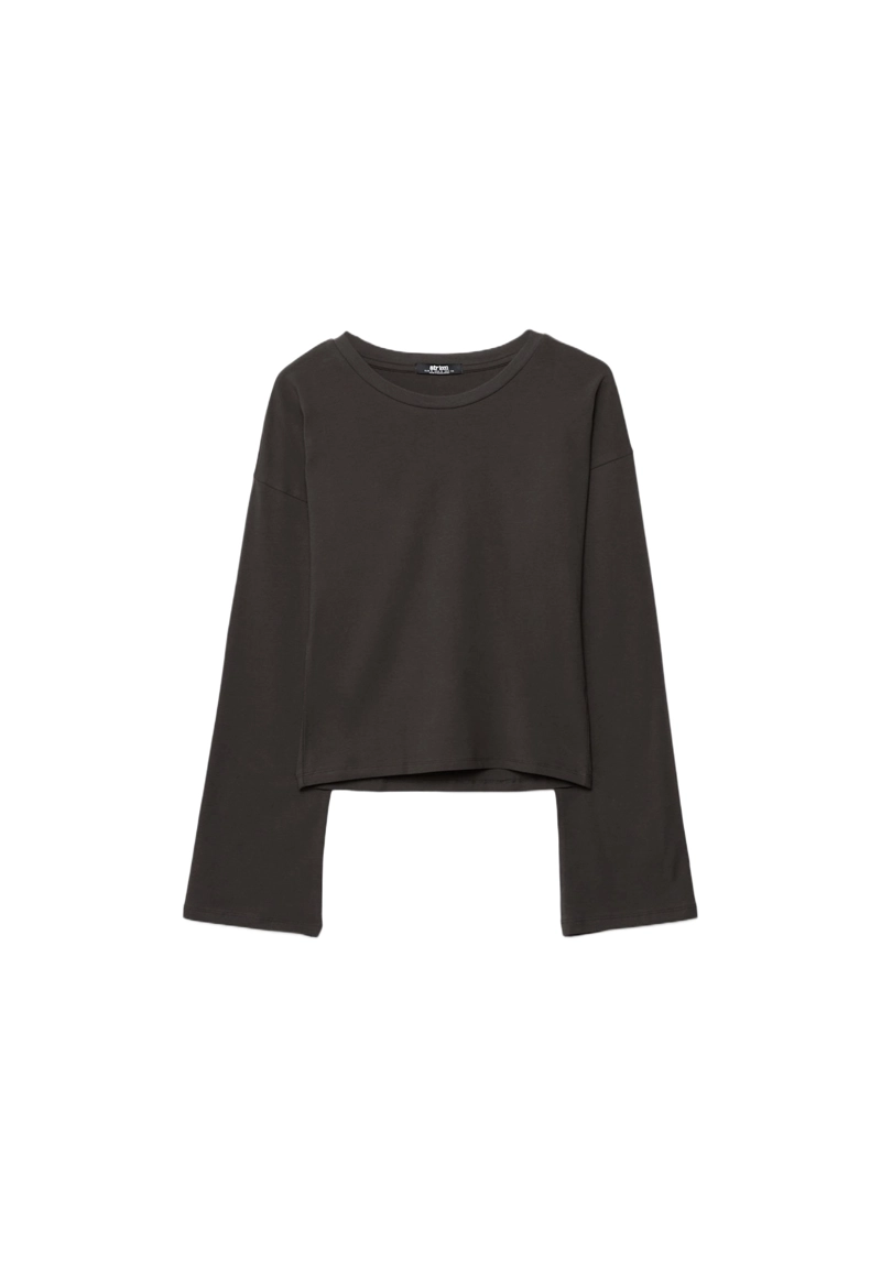 Футболка с рукавами в стиле кимоно