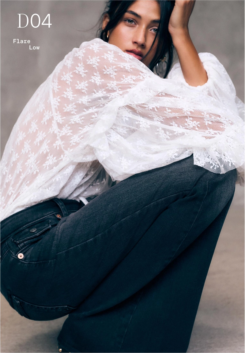 Джинсы клеш D04 с низкой посадкой